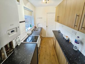 Kitchen- click for photo gallery